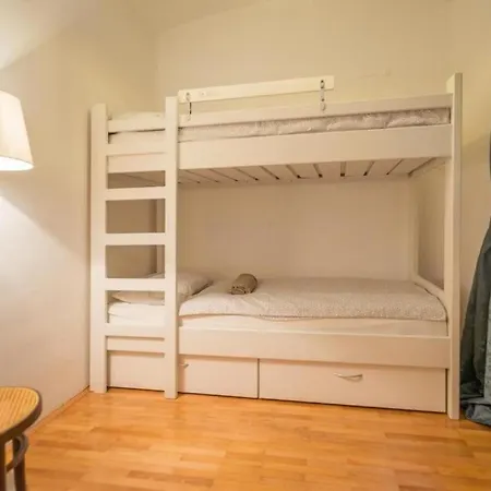 Apartma Galerija Rosa Centifolia Ljubljana