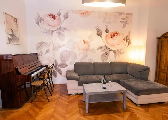 Galerija Rosa Centifolia