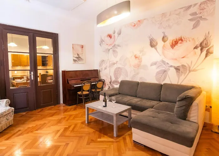 Galerija Rosa Centifolia Lägenhet Ljubljana