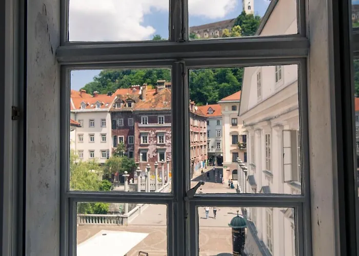 Galerija Rosa Centifolia Daire Ljubljana