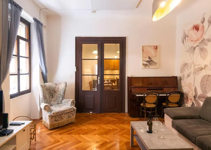 Apartment Galerija Rosa Centifolia