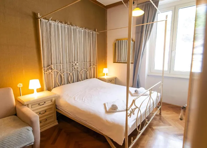 Apartment Galerija Rosa Centifolia