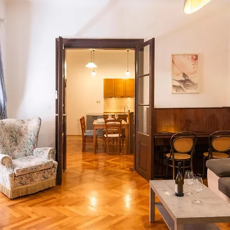 Galerija Rosa Centifolia Апартаменты