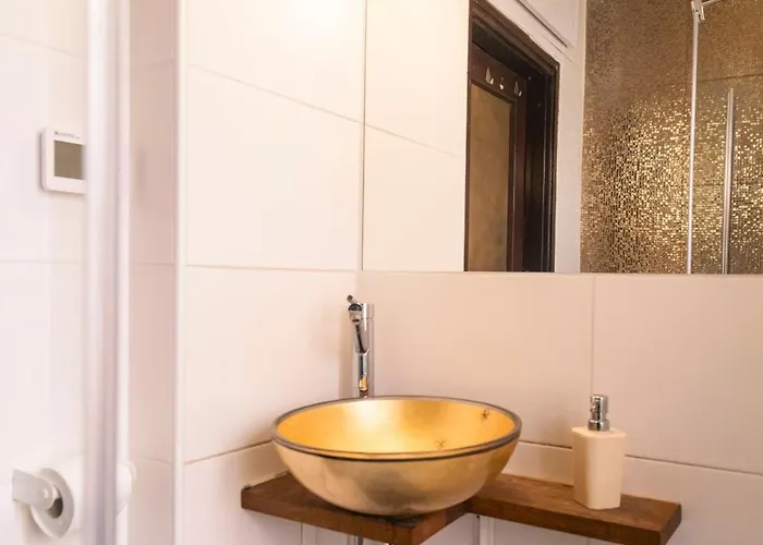 Galerija Rosa Centifolia